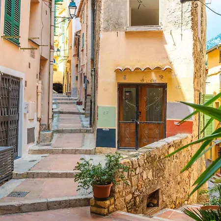 Le Seize, Cosy Au Coeur De La Vieille De *