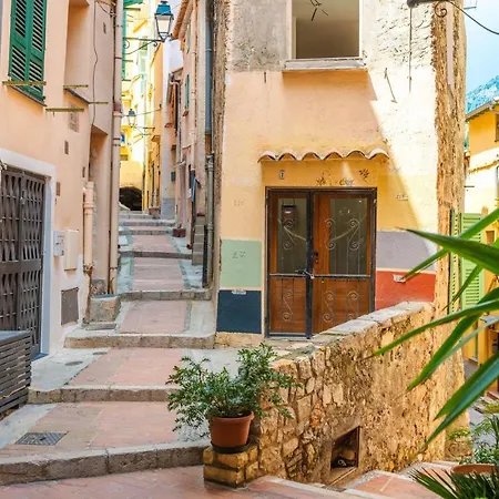 Le Seize, Cosy Au Coeur De La Vieille De *