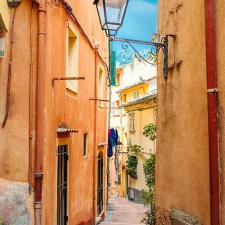 Le Seize, Cosy Au Coeur De La Vieille De *