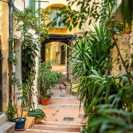 Апартаменты Le Seize, Cosy Au Coeur De La Vieille De *