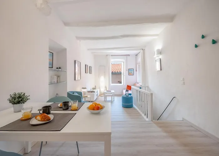 Apartmán Le Seize, Cosy Au Coeur De La Vieille De *