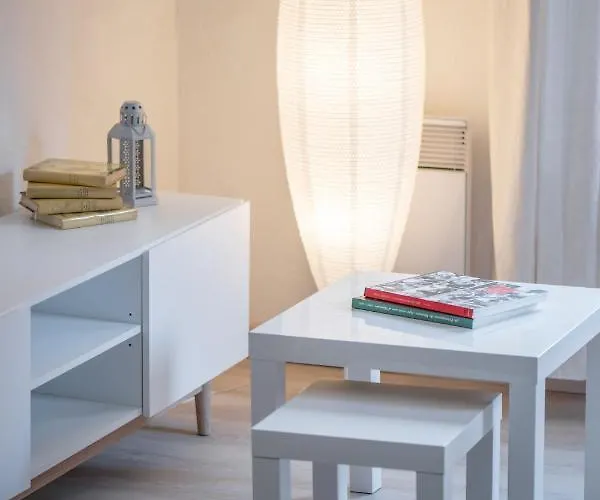 Le Seize, Cosy Au Coeur De La Vieille De Apartment